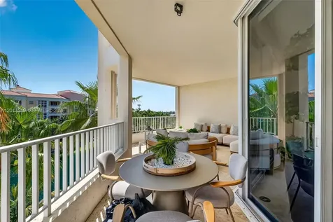 705 Crandon Boulevard Key Biscayne FL 33149