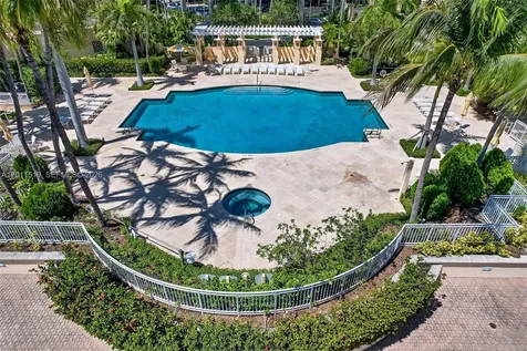 705 Crandon Boulevard Key Biscayne FL 33149