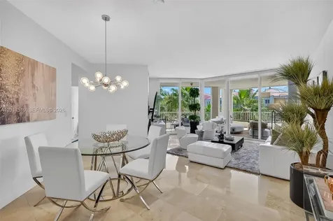 705 Crandon Boulevard Key Biscayne FL 33149