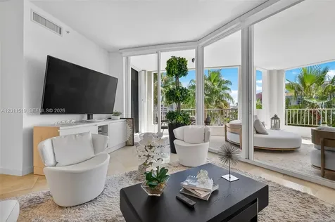 705 Crandon Boulevard Key Biscayne FL 33149