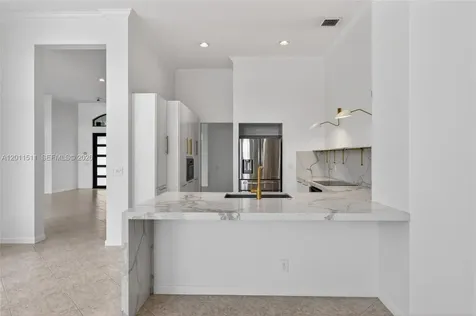 812 Regal Cove Road Weston FL 33327