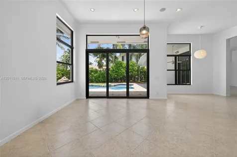 812 Regal Cove Road Weston FL 33327