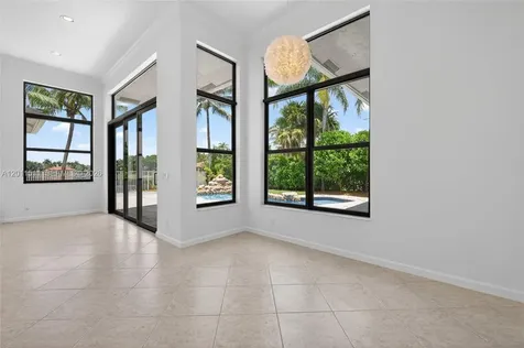 812 Regal Cove Road Weston FL 33327