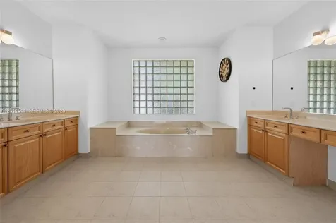 812 Regal Cove Road Weston FL 33327