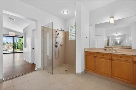 812 Regal Cove Road Weston FL 33327