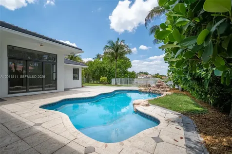 812 Regal Cove Road Weston FL 33327