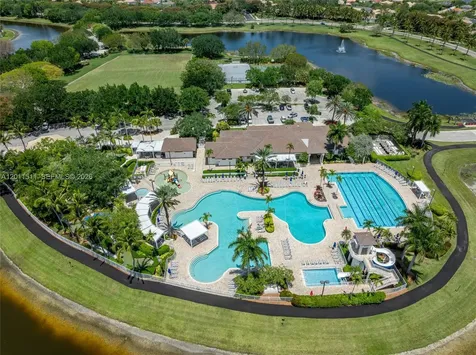 812 Regal Cove Road Weston FL 33327