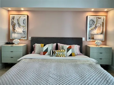 17555 Atlantic Boulevard Sunny Isles Beach FL 33160