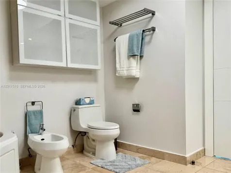 17555 Atlantic Boulevard Sunny Isles Beach FL 33160