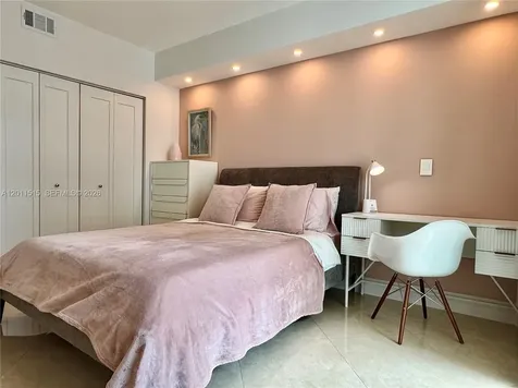 17555 Atlantic Boulevard Sunny Isles Beach FL 33160