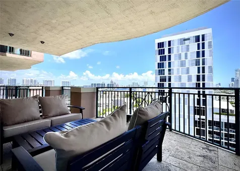 17555 Atlantic Boulevard Sunny Isles Beach FL 33160