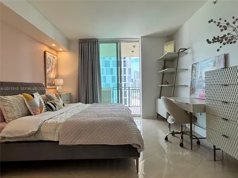 17555 Atlantic Boulevard Sunny Isles Beach FL 33160