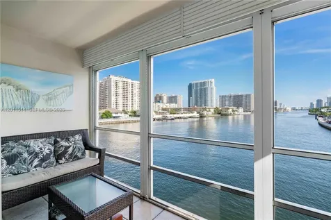 2600 Diana Drive Hallandale Beach FL 33009