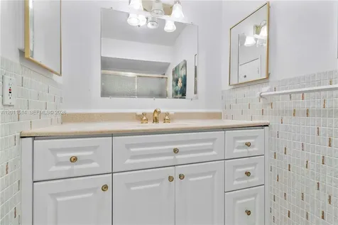 2600 Diana Drive Hallandale Beach FL 33009