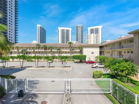 2600 Diana Drive Hallandale Beach FL 33009