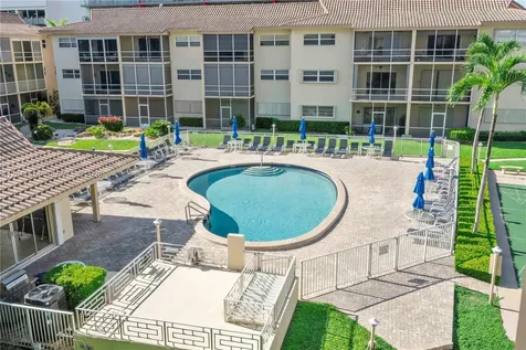 2600 Diana Drive Hallandale Beach FL 33009