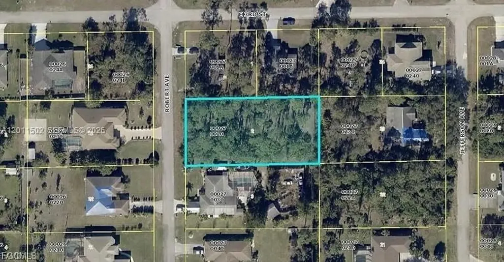 220 Robert Lehigh Acres FL 33936