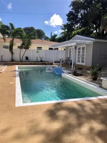 1630 NE 4th Place Fort Lauderdale FL 33301