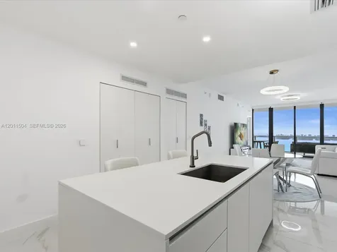 711 NE 23rd Terrace Miami FL 33137