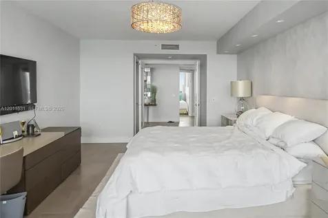 17555 Collins Avenue Sunny Isles Beach FL 33160