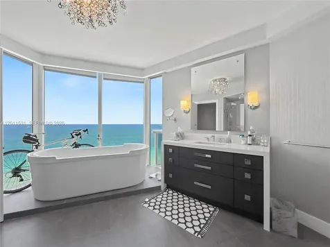 17555 Collins Avenue Sunny Isles Beach FL 33160