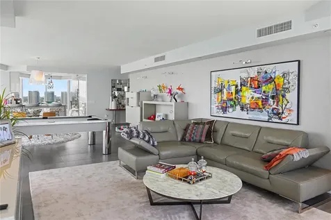 17555 Collins Avenue Sunny Isles Beach FL 33160