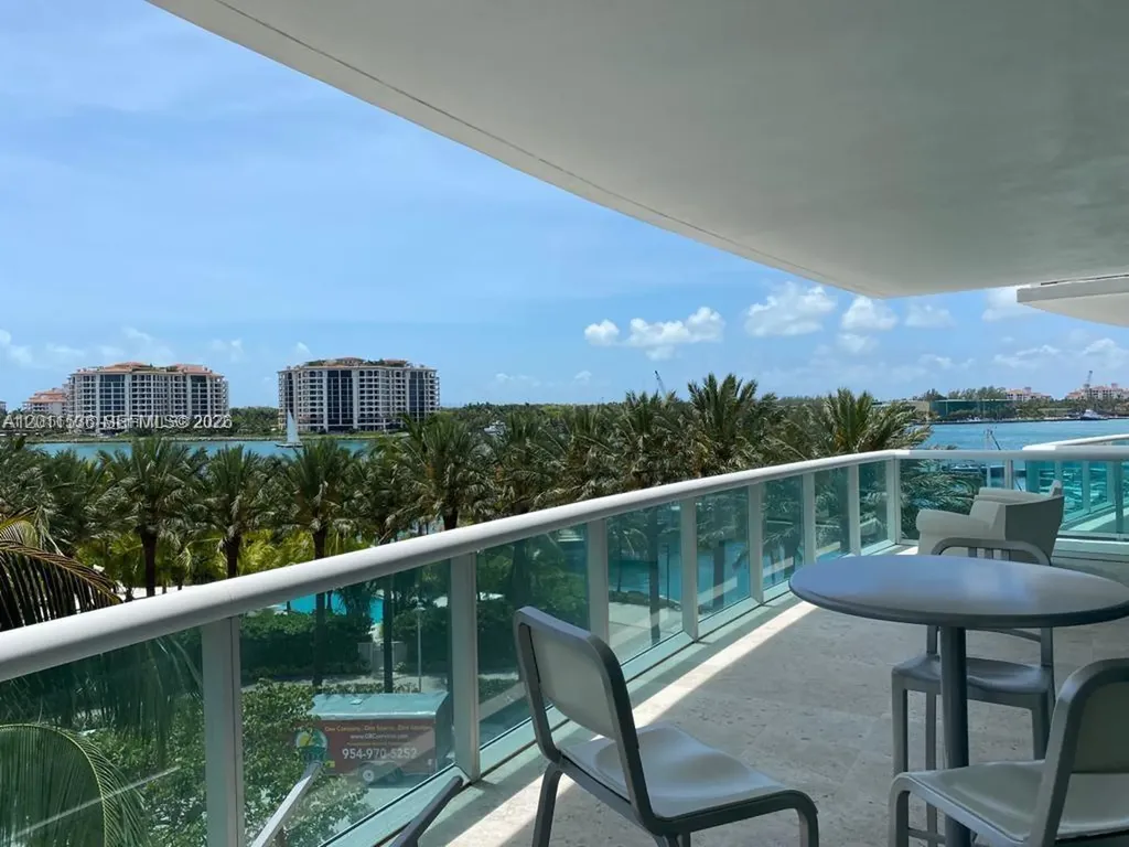 1000 S Pointe Drive Miami Beach FL 33139