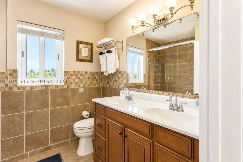 1660 NE 25th Avenue Pompano Beach FL 33062