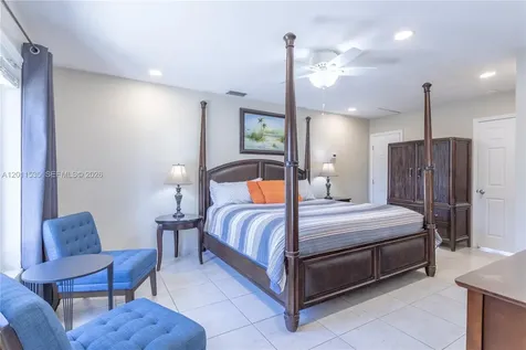 1660 NE 25th Avenue Pompano Beach FL 33062