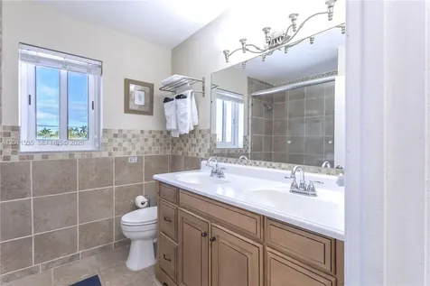 1660 NE 25th Avenue Pompano Beach FL 33062