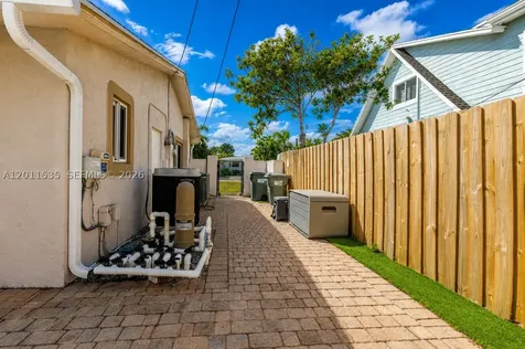 1660 NE 25th Avenue Pompano Beach FL 33062