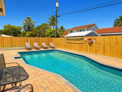 1660 NE 25th Avenue Pompano Beach FL 33062