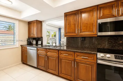 1660 NE 25th Avenue Pompano Beach FL 33062