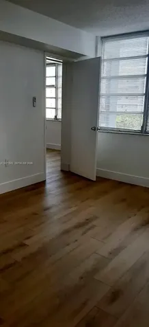 1750 NE 191st Street Miami FL 33179