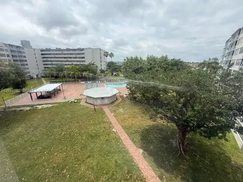 1750 NE 191st Street Miami FL 33179