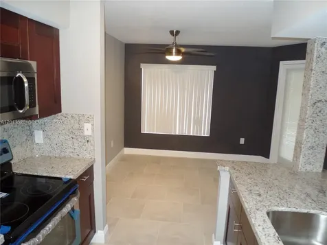 2647 NW 33rd Street Oakland Park FL 33309
