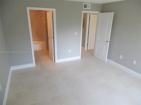 2647 NW 33rd Street Oakland Park FL 33309