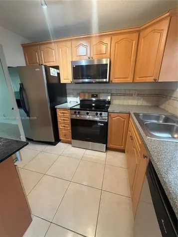 5080 SW 64th Avenue Davie FL 33314