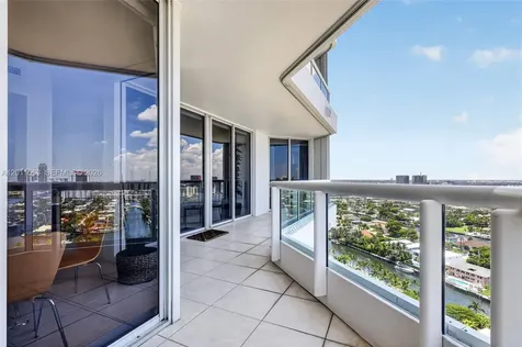 21205 Yacht Club Drive Aventura FL 33180