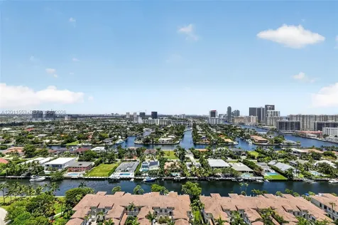 21205 Yacht Club Drive Aventura FL 33180
