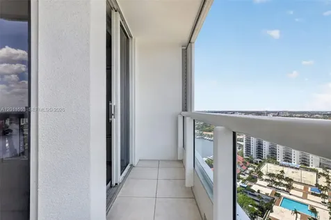 21205 Yacht Club Drive Aventura FL 33180