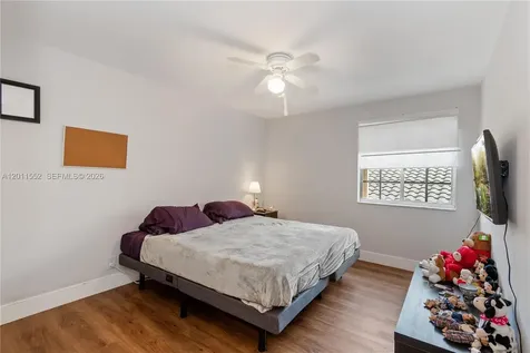 1095 Chenille Circle Weston FL 33327