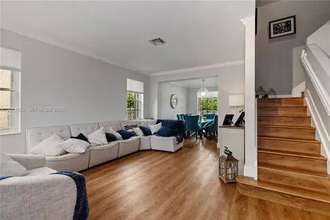 1095 Chenille Circle Weston FL 33327