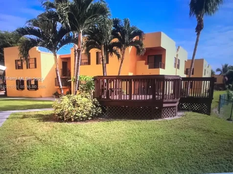 516 NW 114th Avenue Sweetwater FL 33172