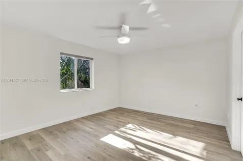 1401 Bay Road Miami Beach FL 33139