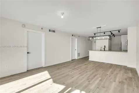 1401 Bay Road Miami Beach FL 33139