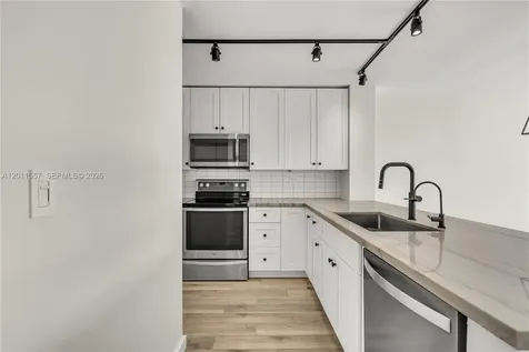 1401 Bay Road Miami Beach FL 33139