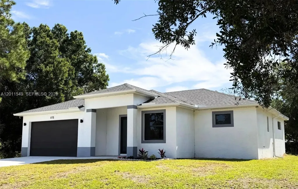 618 Sheldon Avenue Lehigh Acres FL 33936