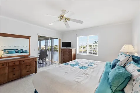3933 SE 11 Place Cape Coral FL 33904