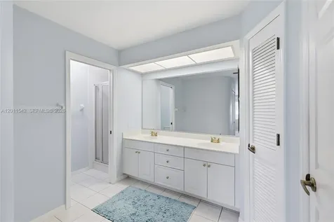 3933 SE 11 Place Cape Coral FL 33904